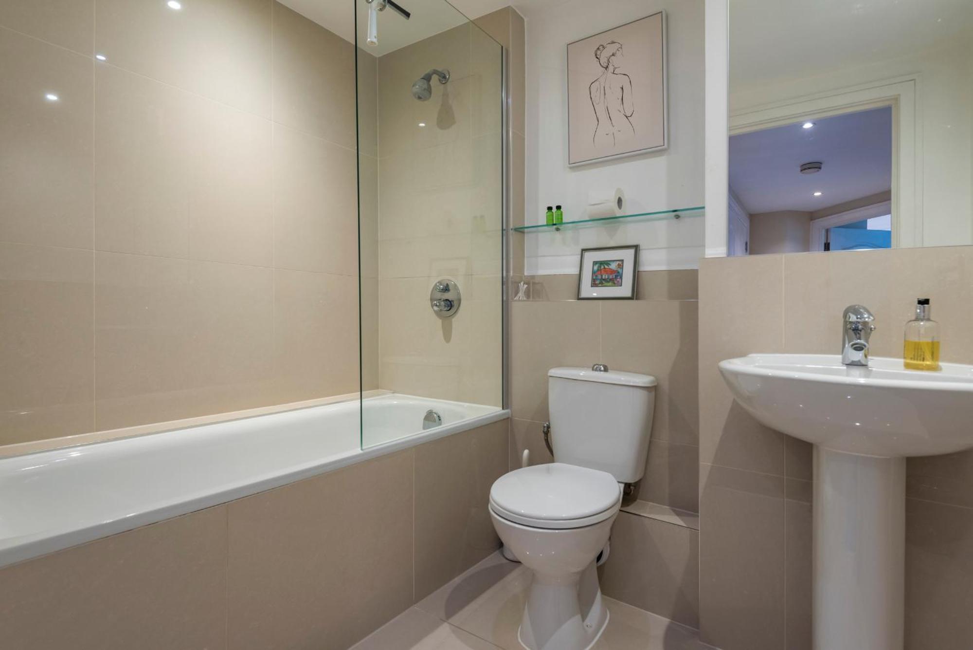 Aparthotel Battersea Power Station London